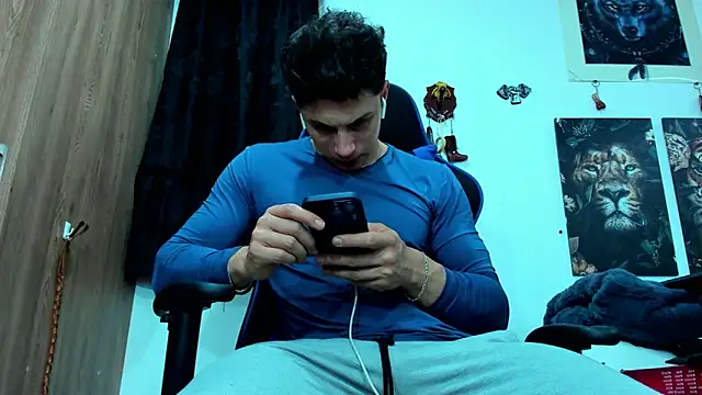 Snapshot of javiersexymann chatting on 02-23-25, 12:30 javiersexymann online show from 02-23-25, 12:30