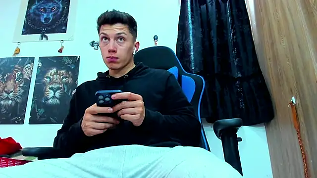 Snapshot of javiersexymann chatting on 03-12-25, 07:38 javiersexymann online show from 03-12-25, 07:38