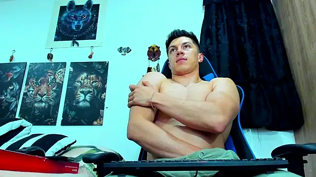 Snapshot of javiersexymann chatting on 03-17-25, 05:56 javiersexymann online show from 03-17-25, 05:56