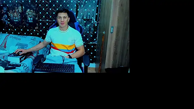 Snapshot of javiersexymann chatting on 12-04-25, 11:46 javiersexymann online show from 12-04-25, 11:46