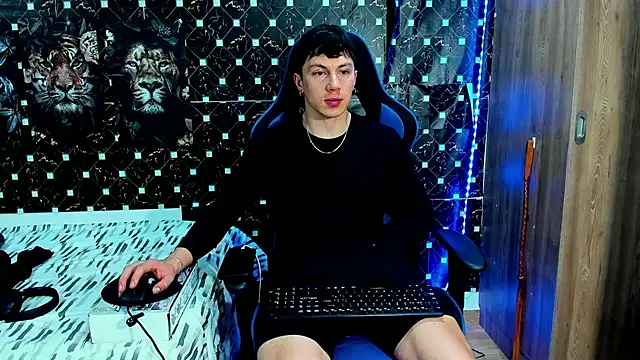 javiersexymann online show from 05-25-26, 02:50