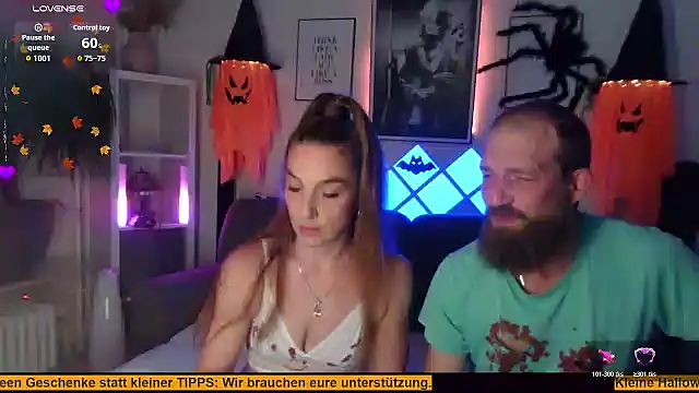 XBellaXundXUweX online show from 10-22-25, 07:02