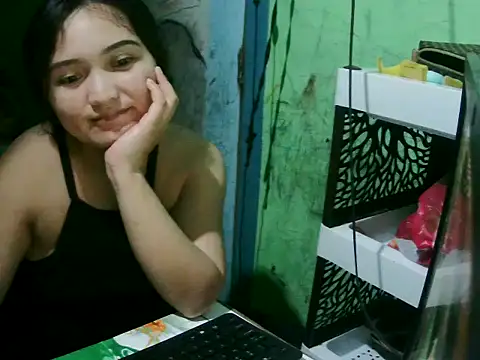 Snapshot of daros453 chatting on 12-03-25, 04:31 daros453 online show from 12-03-25, 04:31