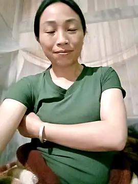 lucybaby00 online show from 04-19-26, 10:36