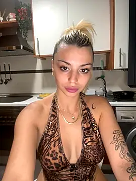 NoeliaGarcia17 online show from 09-16-25, 08:21