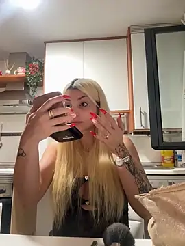 NoeliaGarcia17 online show from 10-04-25, 10:08