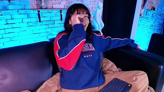 kitty malach online show from 12-21-25, 03:13