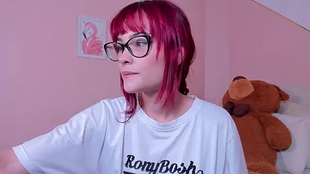 mae lyra online show from 10-30-25, 11:22