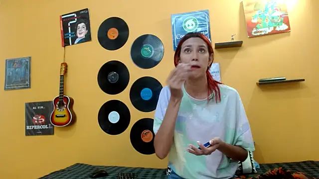 skinnyverus18 online show from 10-24-25, 06:59