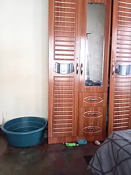 Snapshot of small_D94 chatting on 02-25-26, 06:56 small D94 online show from 02-25-26, 06:56