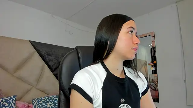 SaraWagner  online show from 03-02-26, 12:35