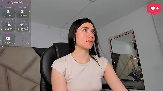 SaraWagner  online show from 03-12-26, 12:06