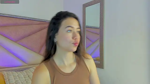 SaraWagner  online show from 04-18-26, 12:25