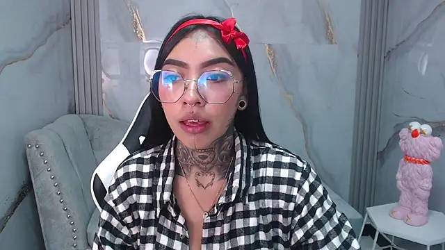 Snapshot of Ashley_Blum_v chatting on 09-13-25, 12:38 Ashley Blum v online show from 09-13-25, 12:38