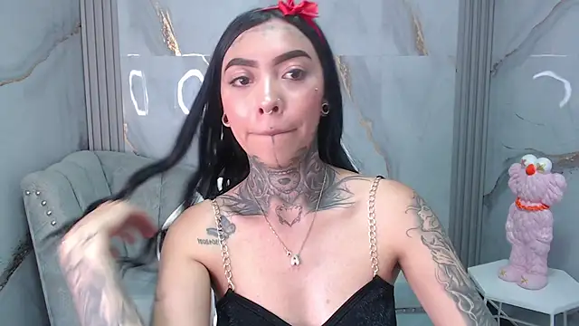 Snapshot of Ashley_Blum_v chatting on 09-16-25, 08:32 Ashley Blum v online show from 09-16-25, 08:32