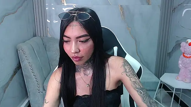 Snapshot of Ashley_Blum_v chatting on 09-29-25, 08:02 Ashley Blum v online show from 09-29-25, 08:02