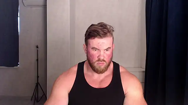 Snapshot of ThorHemsworthRU chatting on 10-10-25, 02:38 ThorHemsworthRU online show from 10-10-25, 02:38