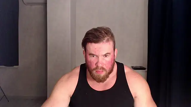 Snapshot of ThorHemsworthRU chatting on 10-17-25, 04:20 ThorHemsworthRU online show from 10-17-25, 04:20