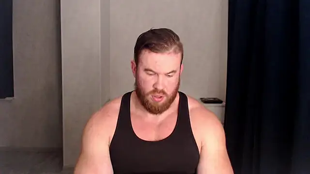 Snapshot of ThorHemsworthRU chatting on 10-19-25, 04:18 ThorHemsworthRU online show from 10-19-25, 04:18