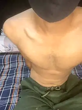 Snapshot of Joy_Love_Roxie chatting on 10-10-25, 04:50 Joy Love Roxie online show from 10-10-25, 04:50