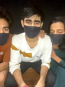 Snapshot of Joy_Love_Roxie chatting on 10-12-25, 07:35 Joy Love Roxie online show from 10-12-25, 07:35