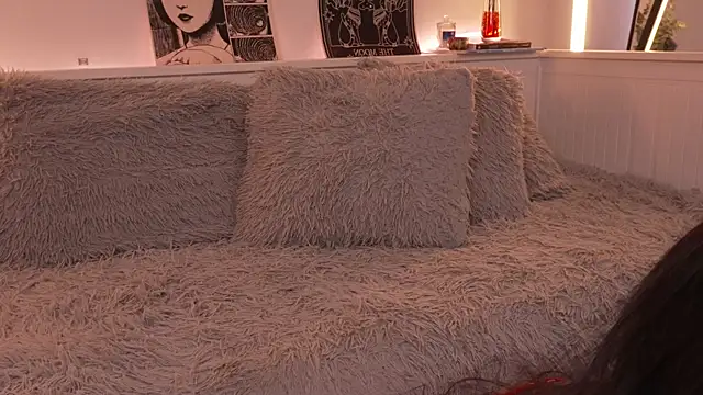 Snapshot of sophieee_art chatting on 02-04-26, 06:47 sophieee art online show from 02-04-26, 06:47