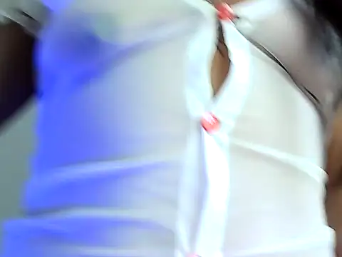 Snapshot of Mia_Sweet_Couple chatting on 03-11-26, 02:34 Mia Sweet Couple online show from 03-11-26, 02:34