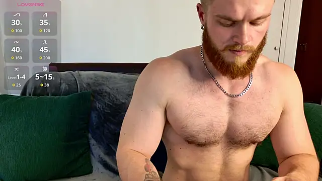 Snapshot of VictorTransMan chatting on 06-11-26, 05:00 VictorTransMan online show from 06-11-26, 05:00
