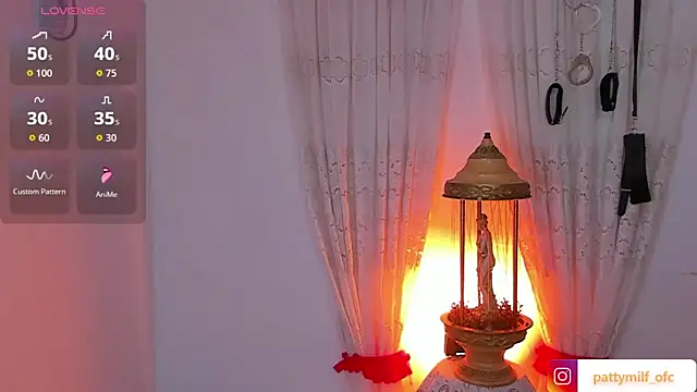 Snapshot of Pattymilf_ofc chatting on 12-15-25, 06:34 Pattymilf ofc online show from 12-15-25, 06:34