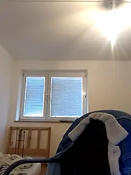 Snapshot of Premium-Jogurt chatting on 12-23-25, 10:57 Premium-Jogurt online show from 12-23-25, 10:57