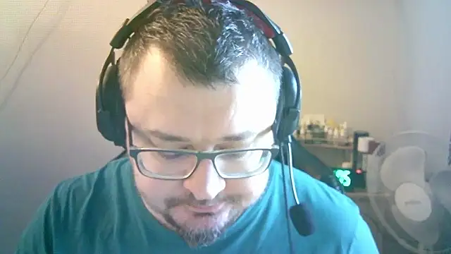 Snapshot of SirAbuser chatting on 03-20-26, 11:04 SirAbuser online show from 03-20-26, 11:04