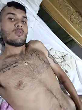 Snapshot of JuceAn14 chatting on 11-14-25, 04:44 JuceAn14 online show from 11-14-25, 04:44