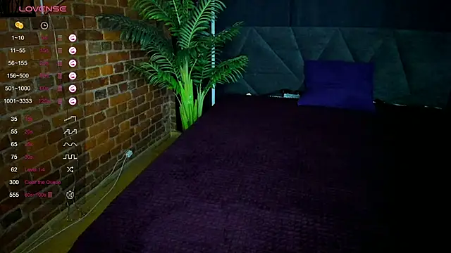 Cutiee Alicee online show from 11-19-25, 08:53