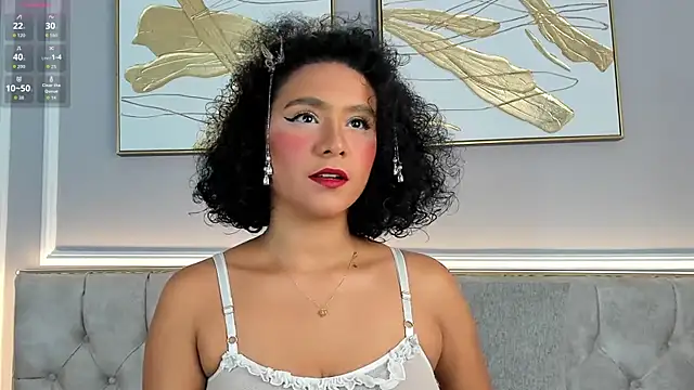 Snapshot of ellette__ chatting on 10-07-25, 01:30 ellette online show from 10-07-25, 01:30