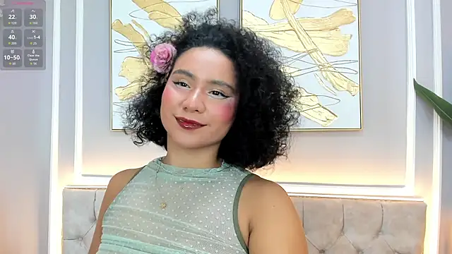 Snapshot of ellette__ chatting on 10-11-25, 07:01 ellette online show from 10-11-25, 07:01