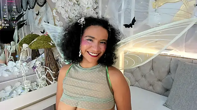 Snapshot of ellette__ chatting on 10-20-25, 08:09 ellette online show from 10-20-25, 08:09