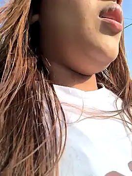 butterfly777  online show from 09-11-25, 12:38