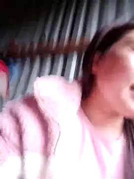 Snapshot of vivi_cute chatting on 09-10-25, 10:59 vivi cute online show from 09-10-25, 10:59