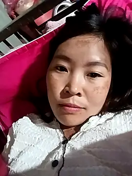 Snapshot of vivi_cute chatting on 09-19-25, 02:07 vivi cute online show from 09-19-25, 02:07
