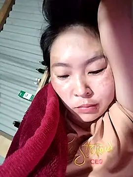 Snapshot of vivi_cute chatting on 09-26-25, 08:35 vivi cute online show from 09-26-25, 08:35