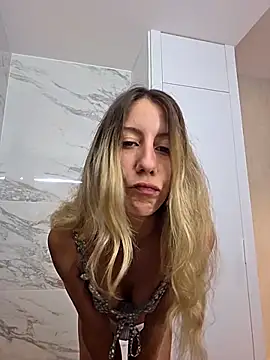 PetiteSecrets online show from 09-20-25, 07:53