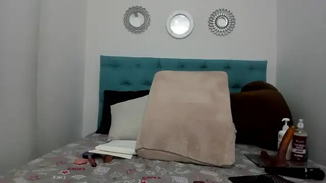 candy big tits18 online show from 11-21-25, 12:32