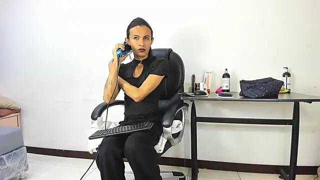 Aisha hotts777 online show from 11-14-25, 03:49