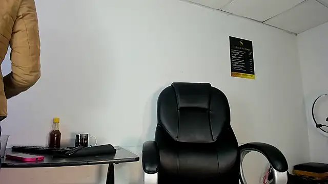 Aisha hotts777 online show from 11-29-25, 03:53