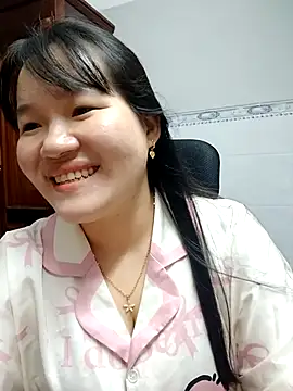 Snapshot of _Babyrose_ chatting on 09-29-25, 04:12 Babyrose online show from 09-29-25, 04:12