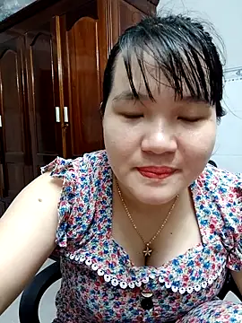 Snapshot of _Babyrose_ chatting on 10-13-25, 01:38 Babyrose online show from 10-13-25, 01:38