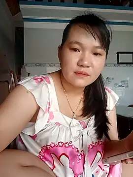 Snapshot of _Babyrose_ chatting on 10-15-25, 06:02 Babyrose online show from 10-15-25, 06:02