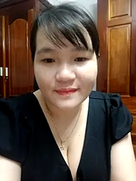 Snapshot of _Babyrose_ chatting on 10-15-25, 06:08 Babyrose online show from 10-15-25, 06:08