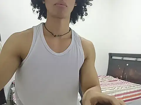 SoloRizo online show from 10-04-25, 03:37