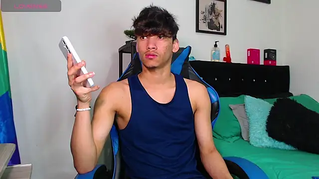 Gael Jones online show from 11-03-25, 05:31